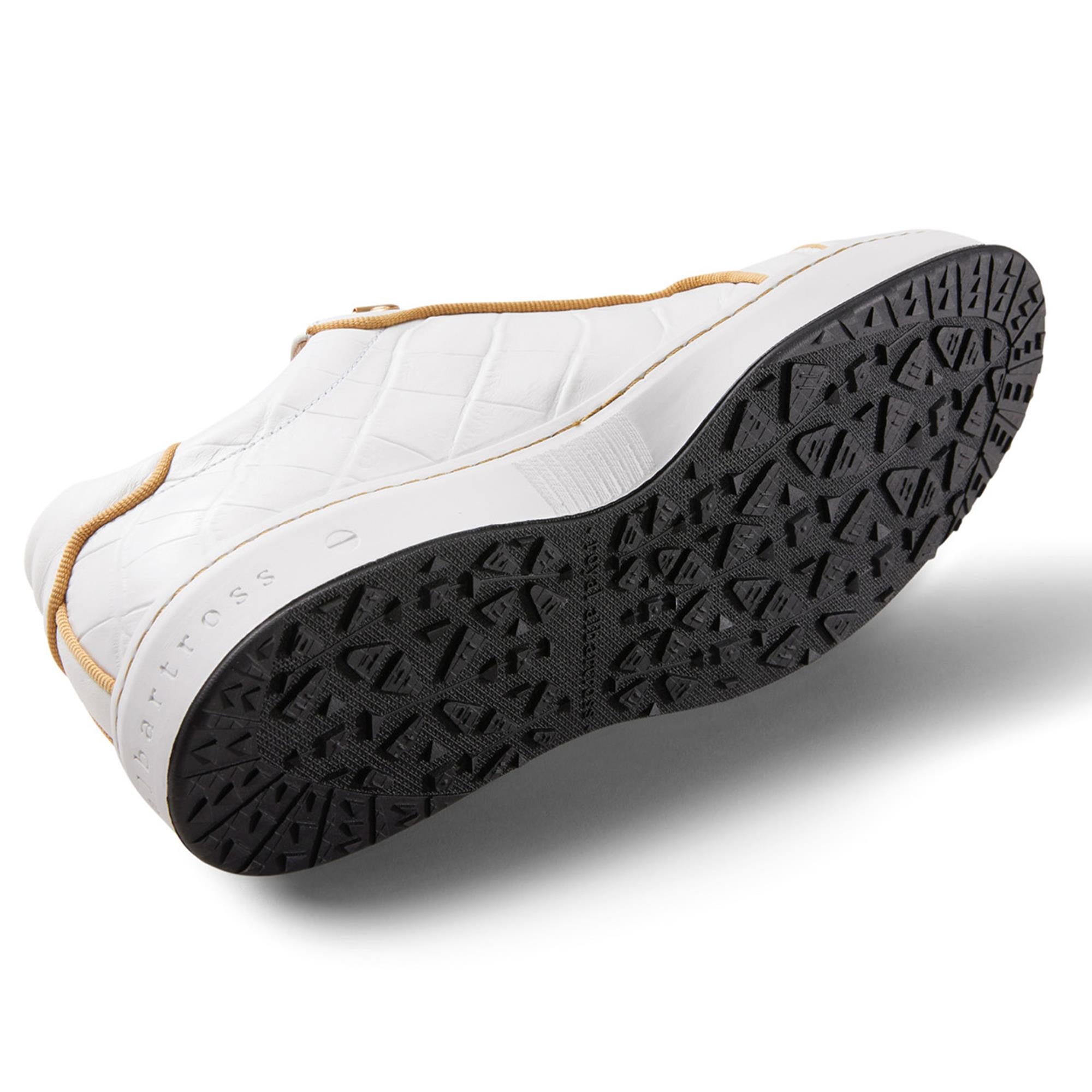 Underside of Royal Albartross Buckingham ladies golf shoes – spikeless sole for comfort and grip on and off the course